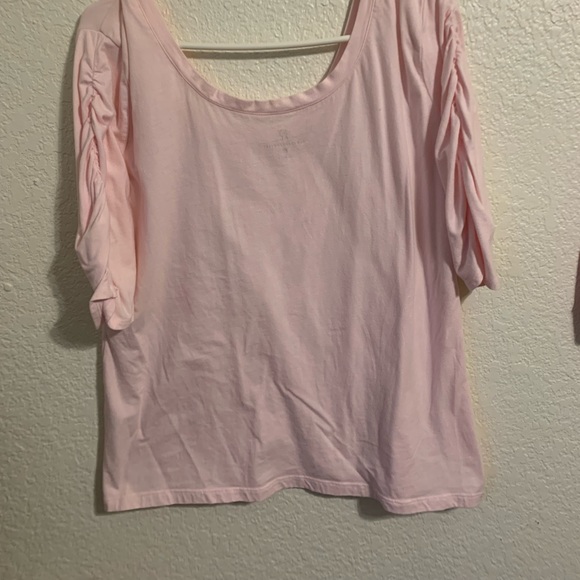 XL pink top with ruffled sleeves - Picture 2 of 3